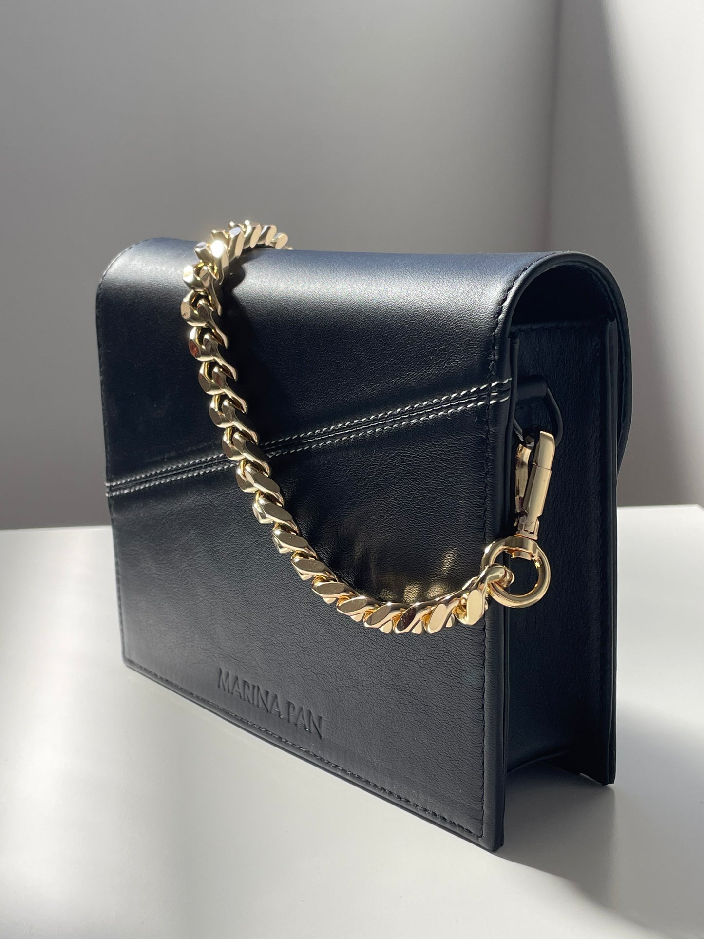 Chain clutch strap